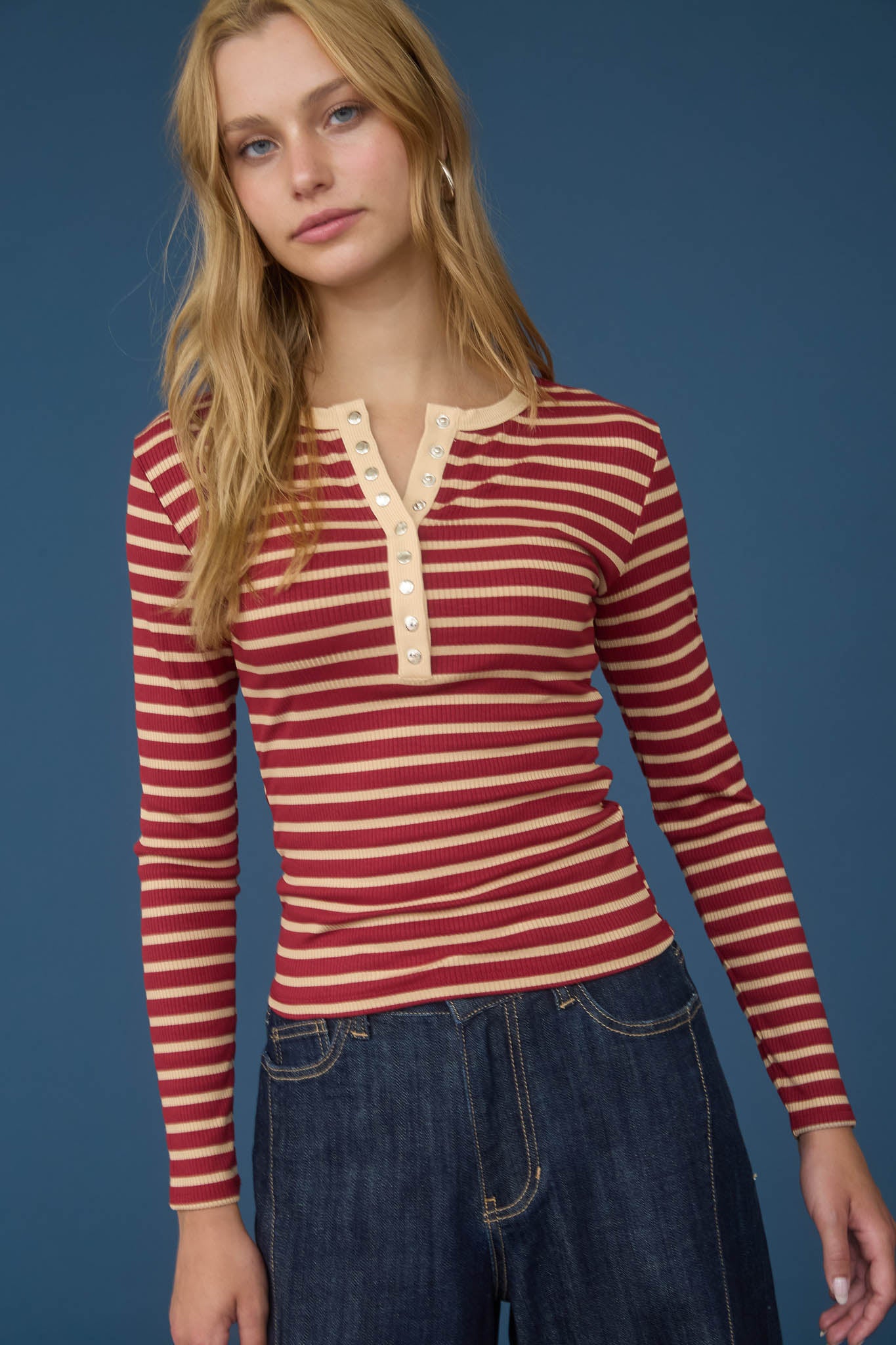 TW2038_DEEP_20RED_5.jpg