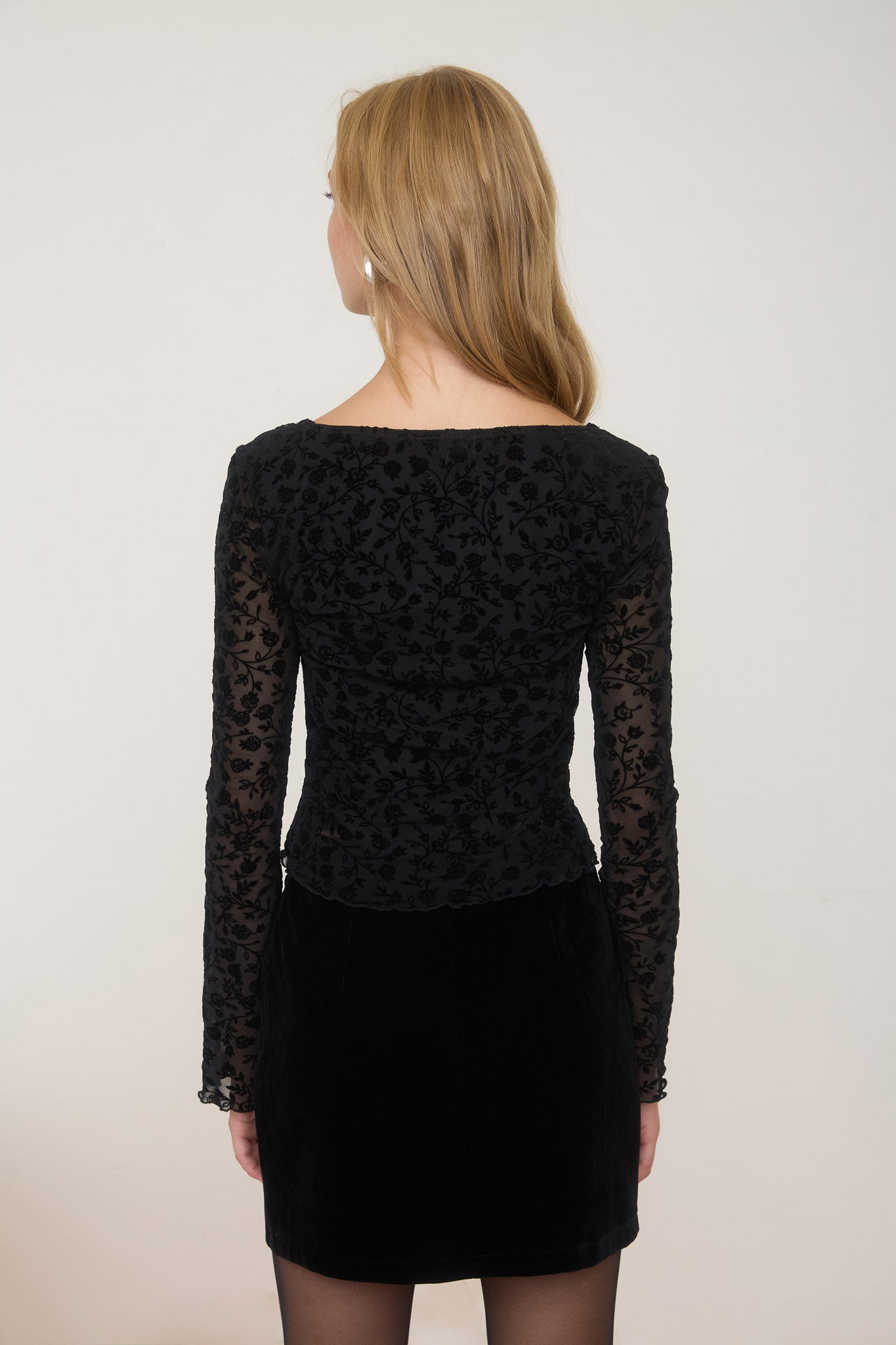 TWS1173_BLACK_2_1.jpg